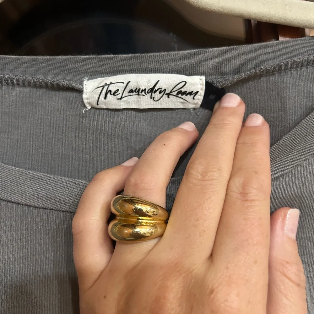 Classic Beauty Oversized Tee - Picture 6 of 7